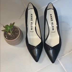 Never Worn! Anne Klein iFlex Pump 9.5